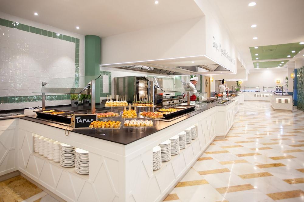 Grupotel Playa Club Son Xoriguer Bagian luar foto