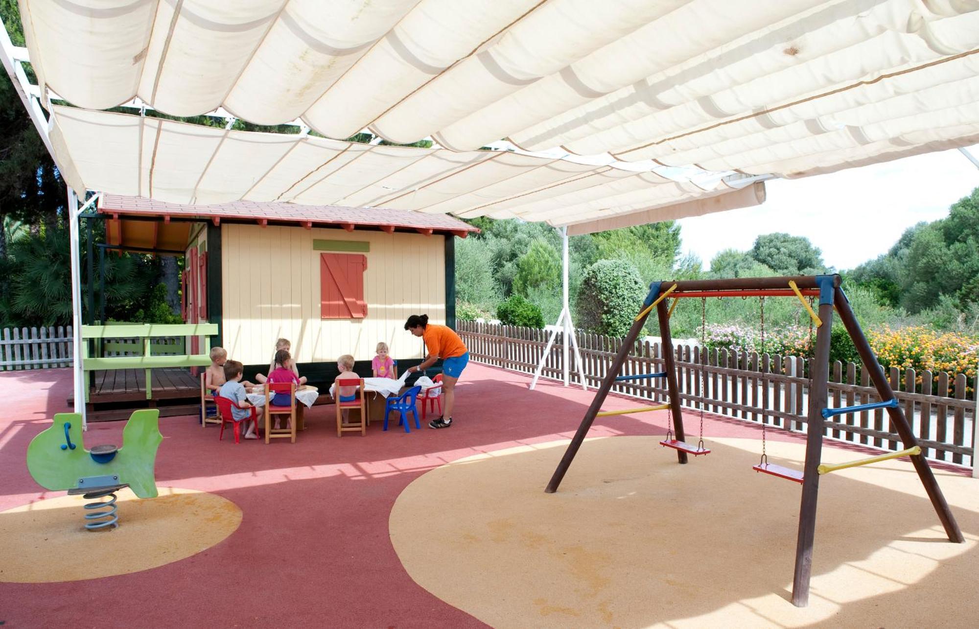 Grupotel Playa Club Son Xoriguer Bagian luar foto