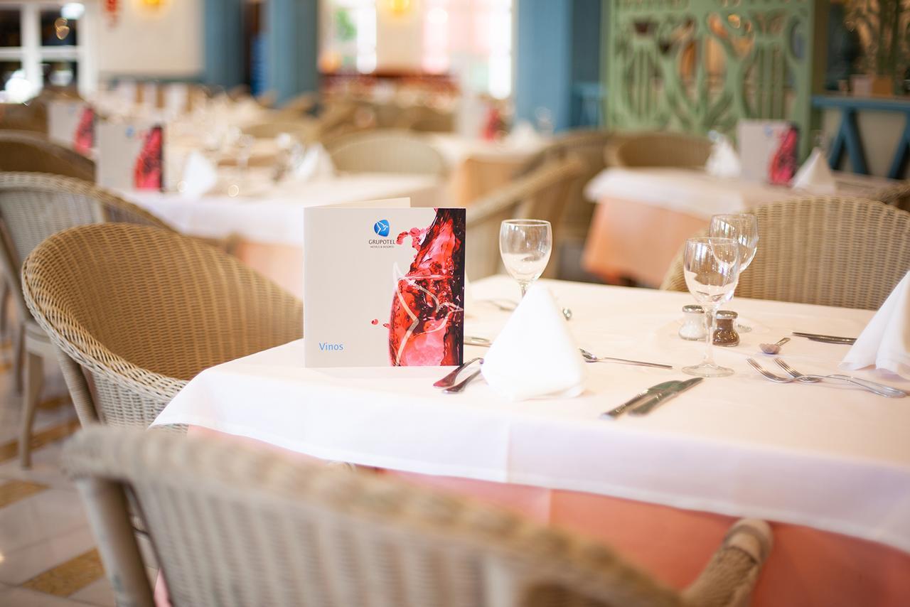Grupotel Playa Club Son Xoriguer Bagian luar foto