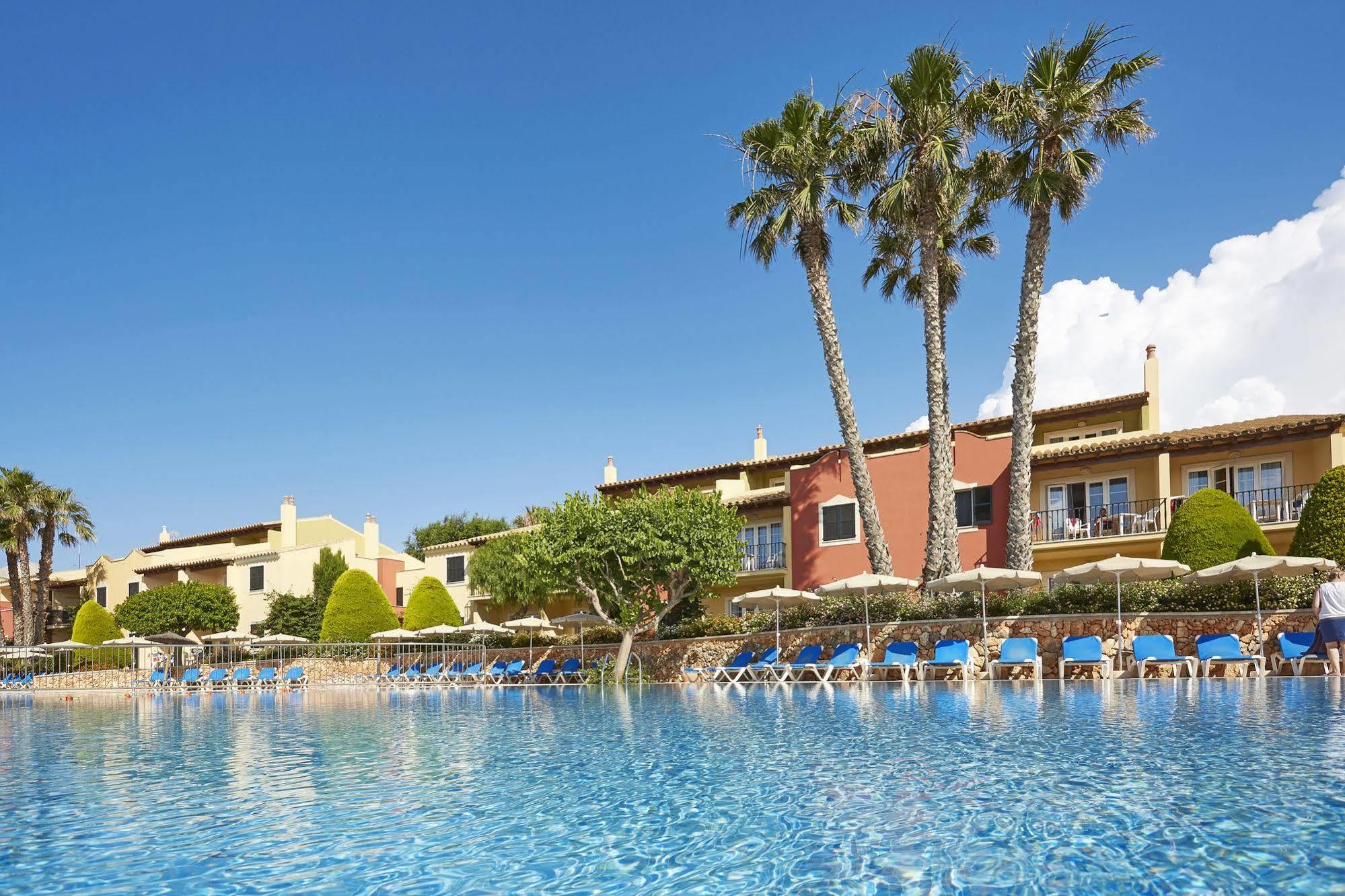 Grupotel Playa Club Son Xoriguer Bagian luar foto