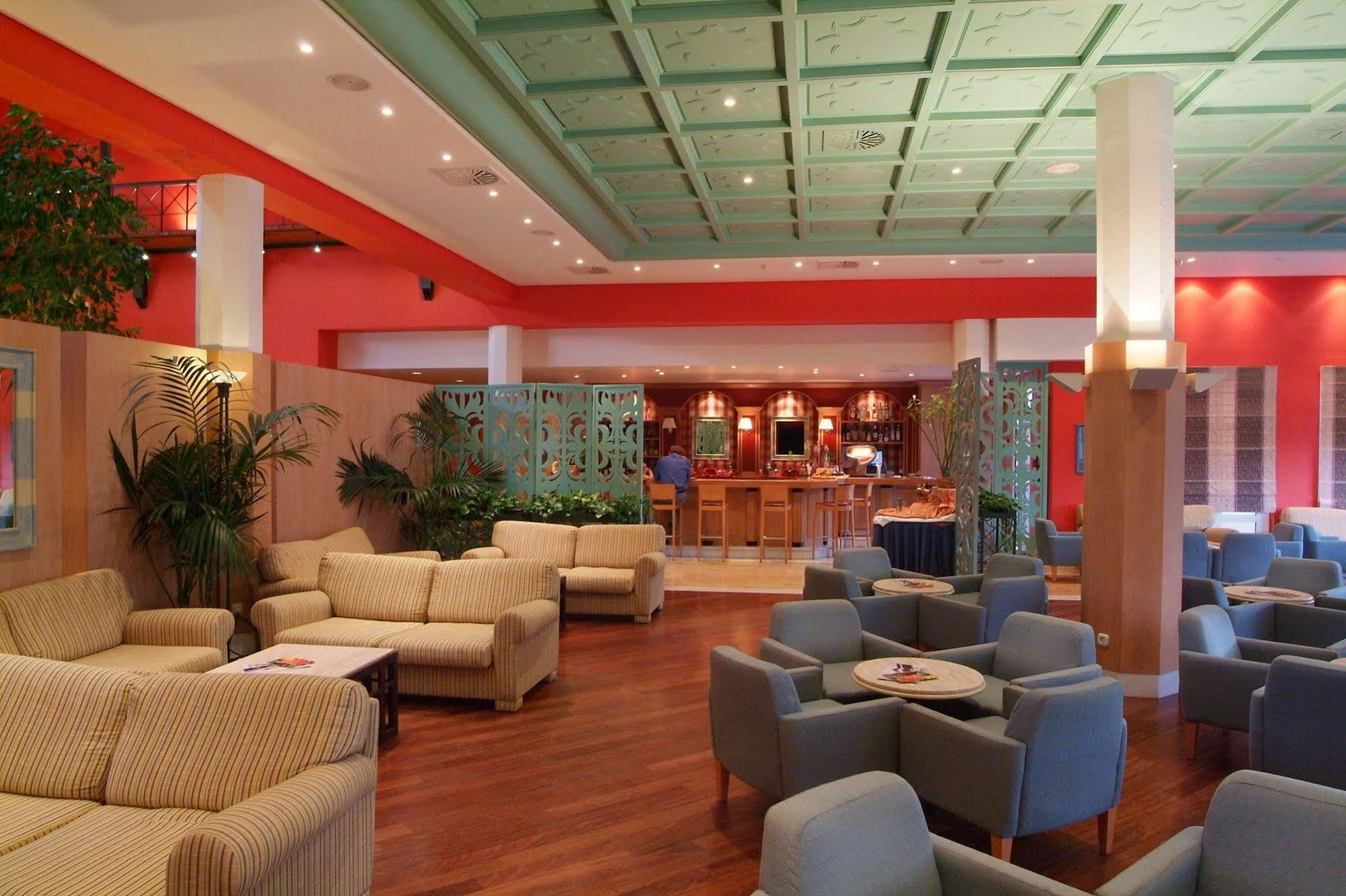 Grupotel Playa Club Son Xoriguer Bagian luar foto