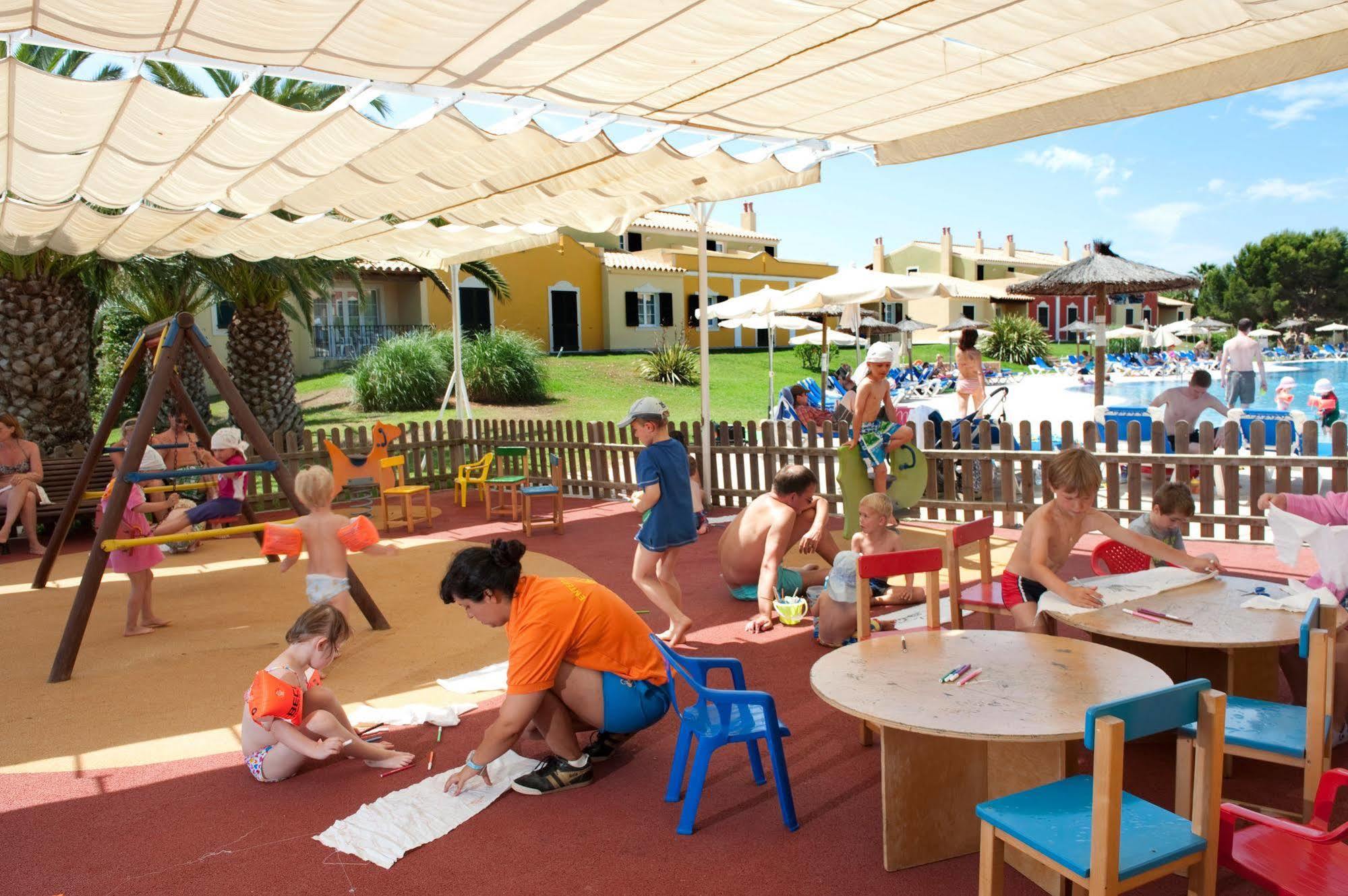 Grupotel Playa Club Son Xoriguer Bagian luar foto